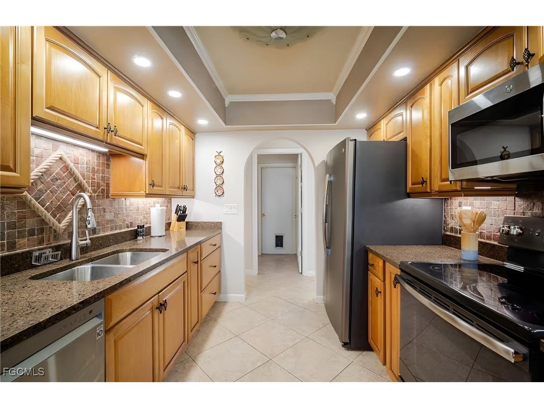 203 SE 43rd Terrace Cape Coral FL 33904 2025014584 image13