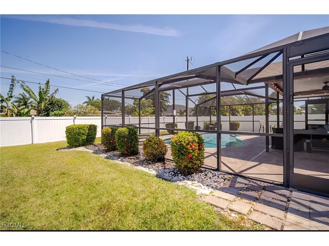 203 SE 43rd Terrace Cape Coral FL 33904 2025014584 image34