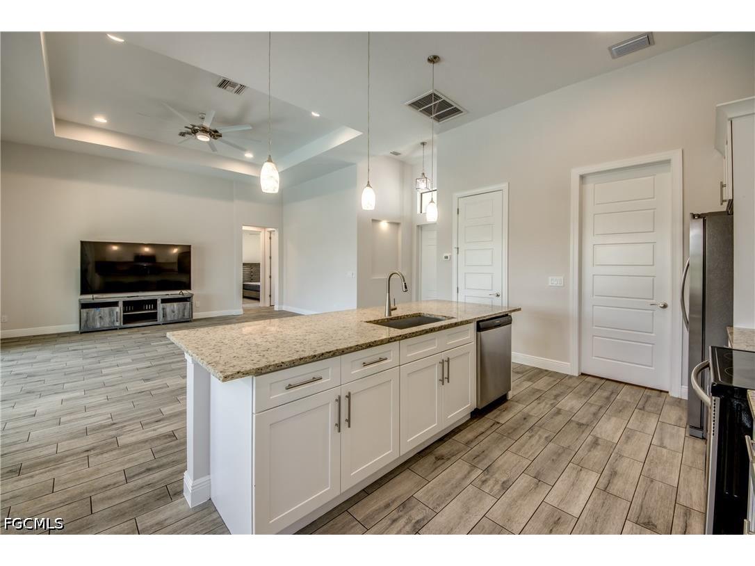 203 SW 14th Avenue Cape Coral FL 33991 2026024368 image15