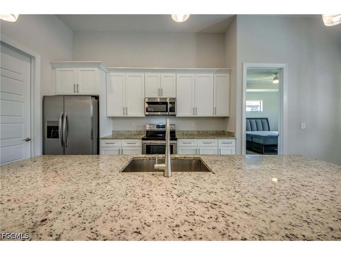 203 SW 14th Avenue Cape Coral FL 33991 2026024368 image17