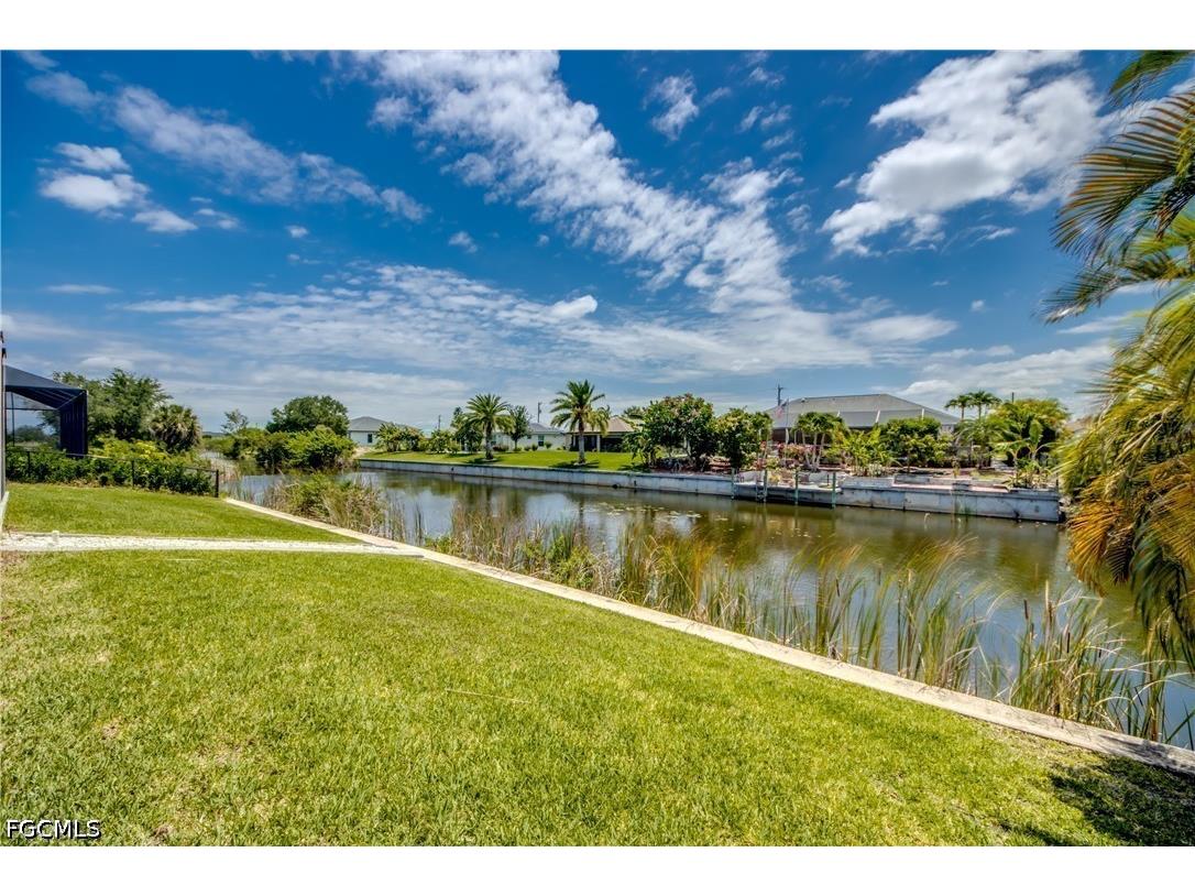 203 SW 14th Avenue Cape Coral FL 33991 2026024368 image41