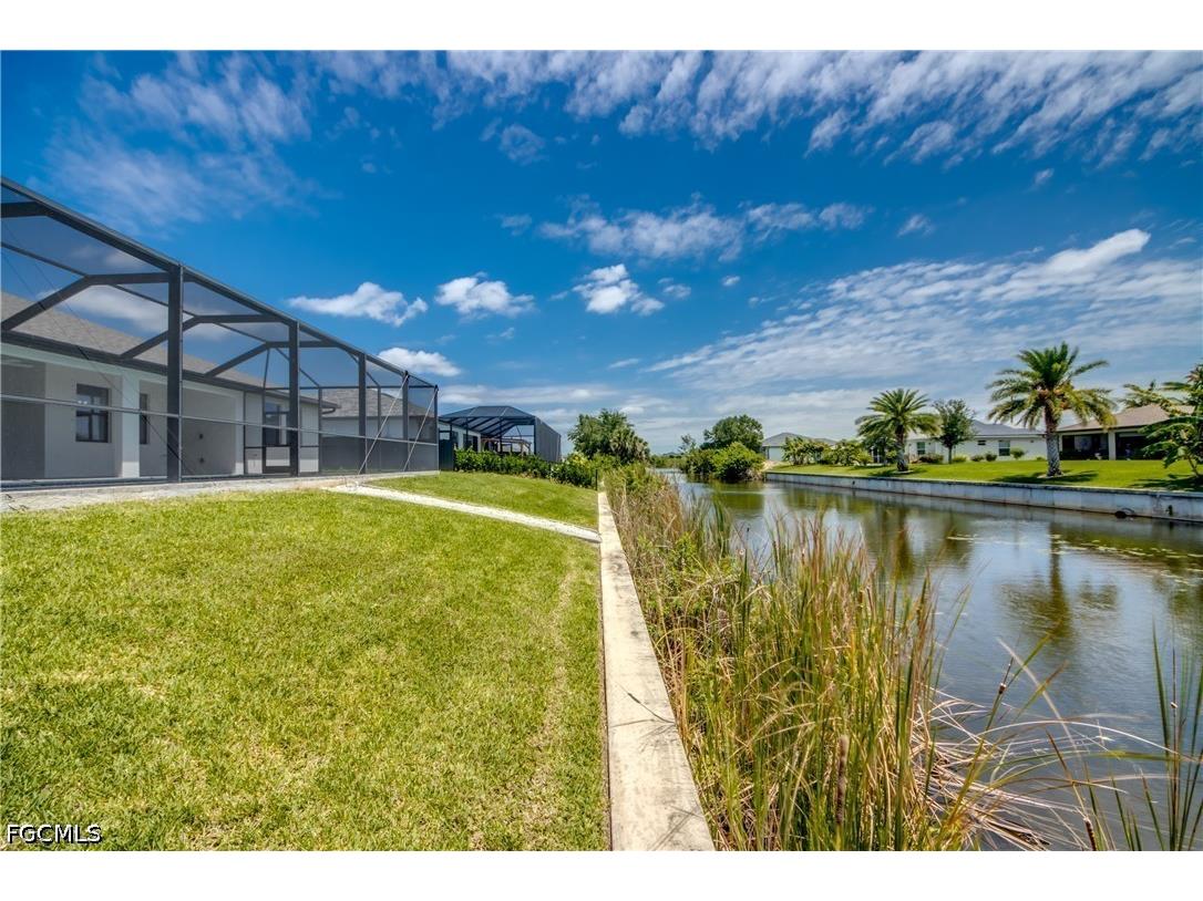203 SW 14th Avenue Cape Coral FL 33991 2026024368 image42