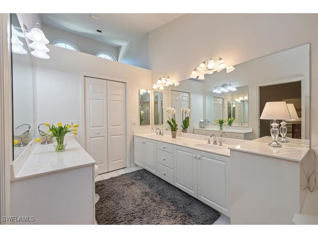 203 Via Perignon #2-4 Naples FL 34119 225069181 image18