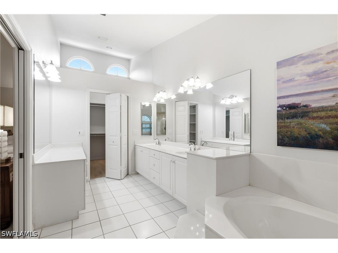 203 Via Perignon #2-4 Naples FL 34119 226010012 image19