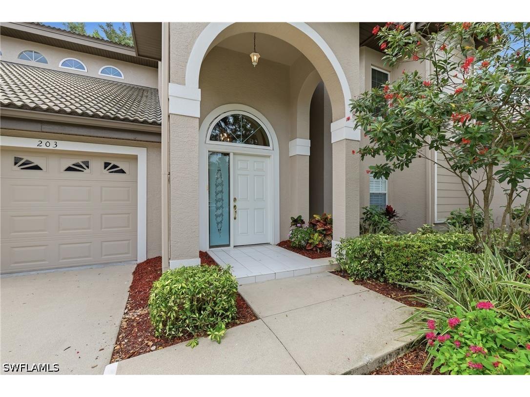 203 Via Perignon #2-4 Naples FL 34119 226010012 image2