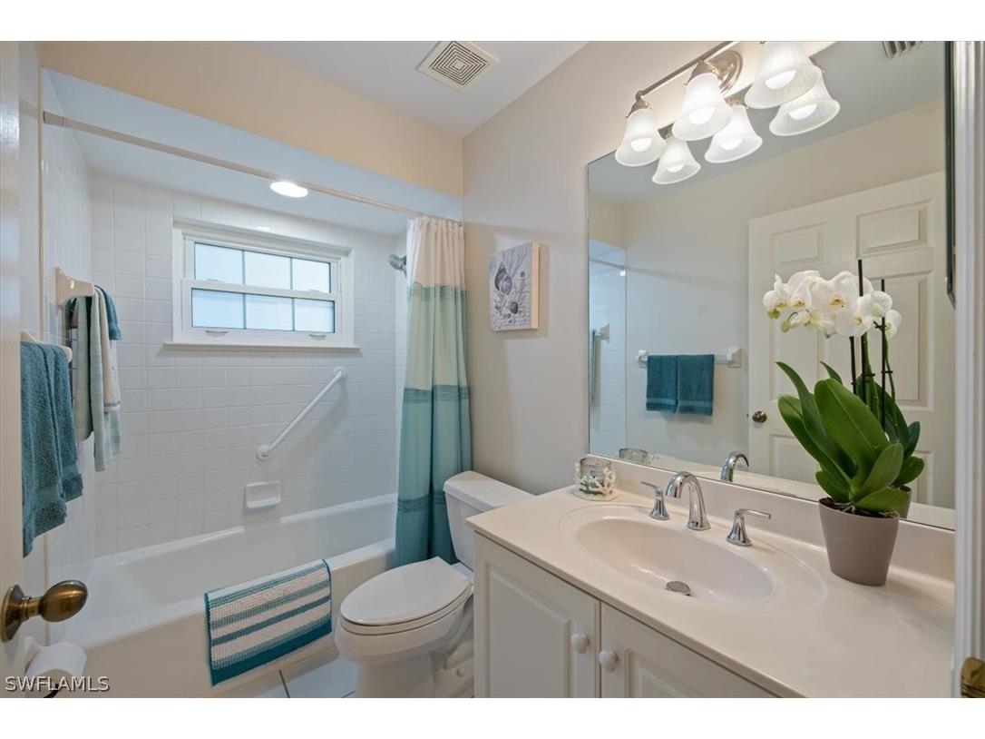 203 Via Perignon #2-4 Naples FL 34119 226010012 image28