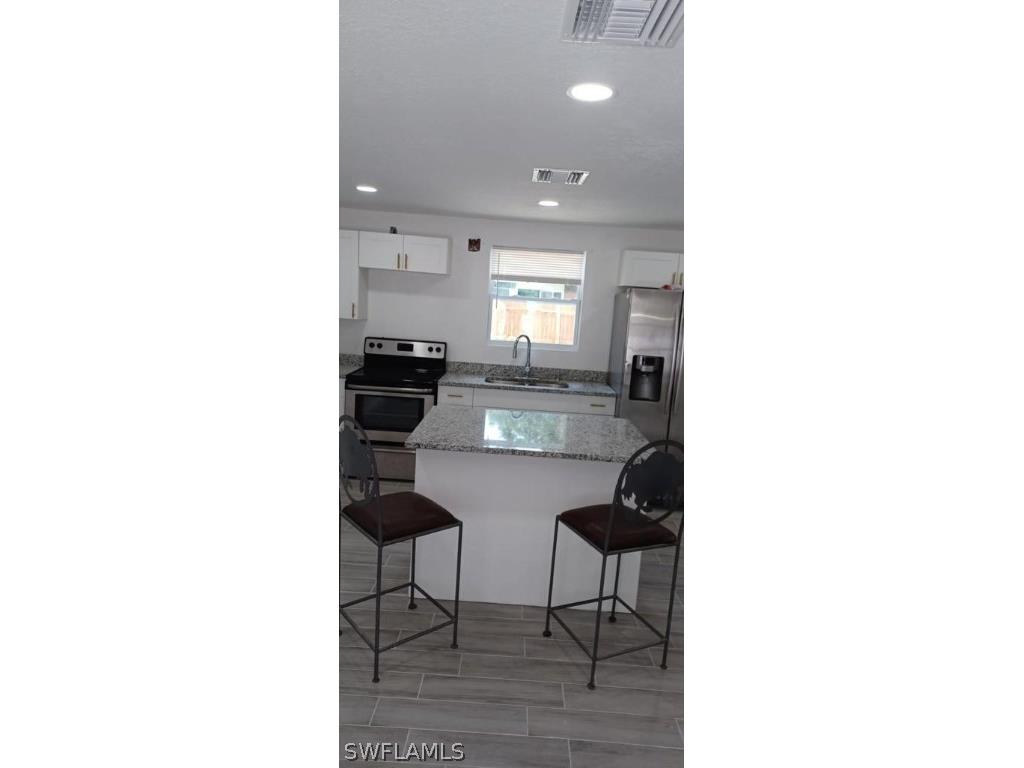 2030 Flamingo Drive North Fort Myers FL 33917 222083499 image1