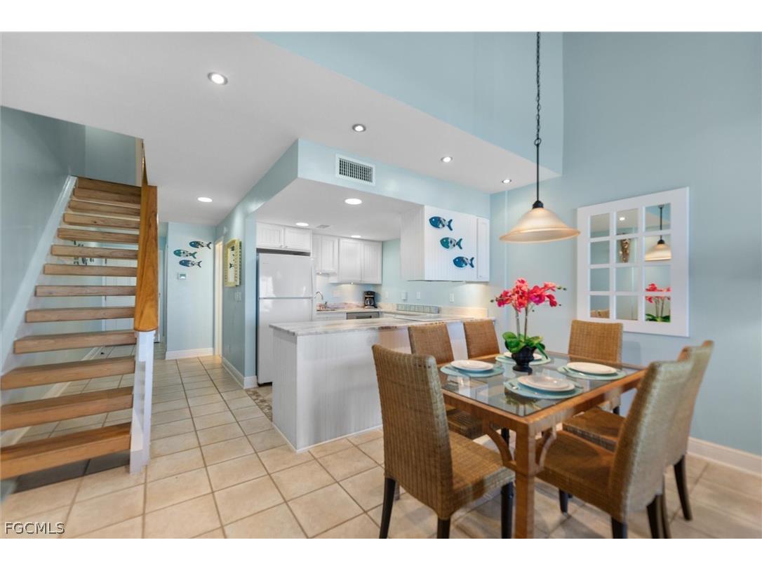 2030 Gulf Beach Villas Captiva FL 33924 2026009229 image11