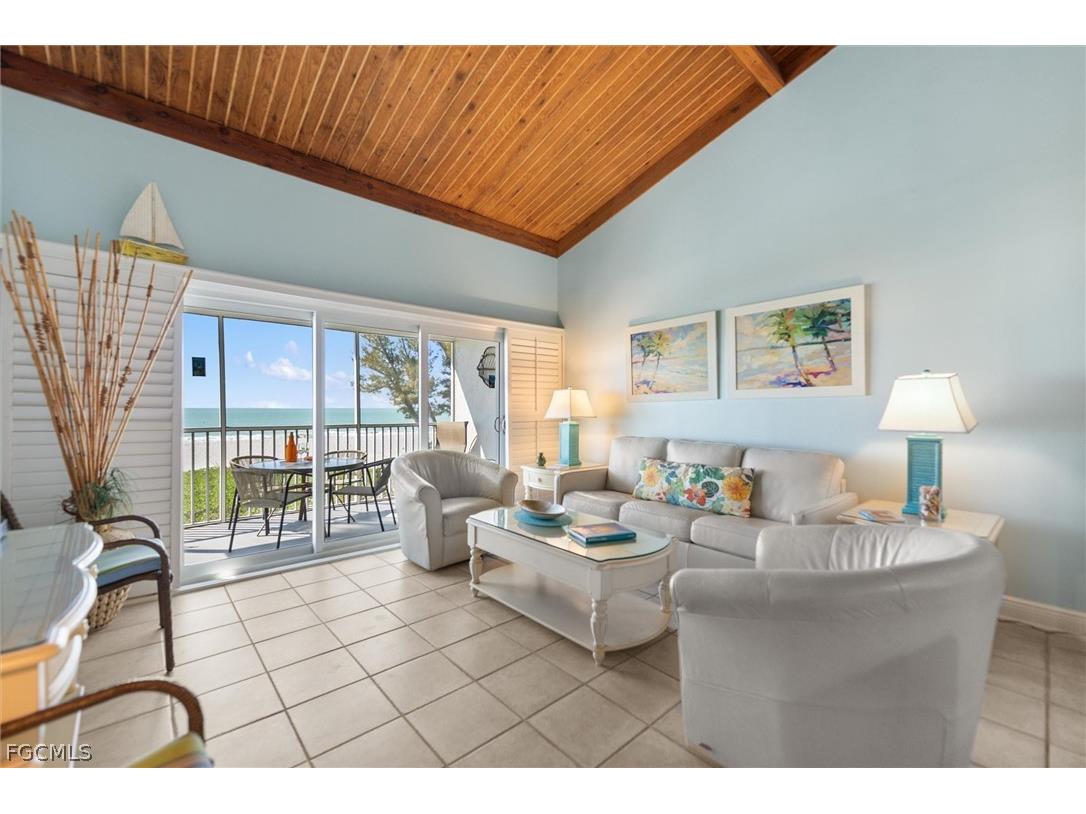 2030 Gulf Beach Villas Captiva FL 33924 2026009229 image12