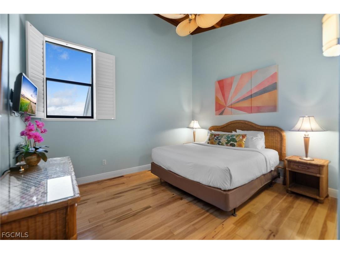 2030 Gulf Beach Villas Captiva FL 33924 2026009229 image15