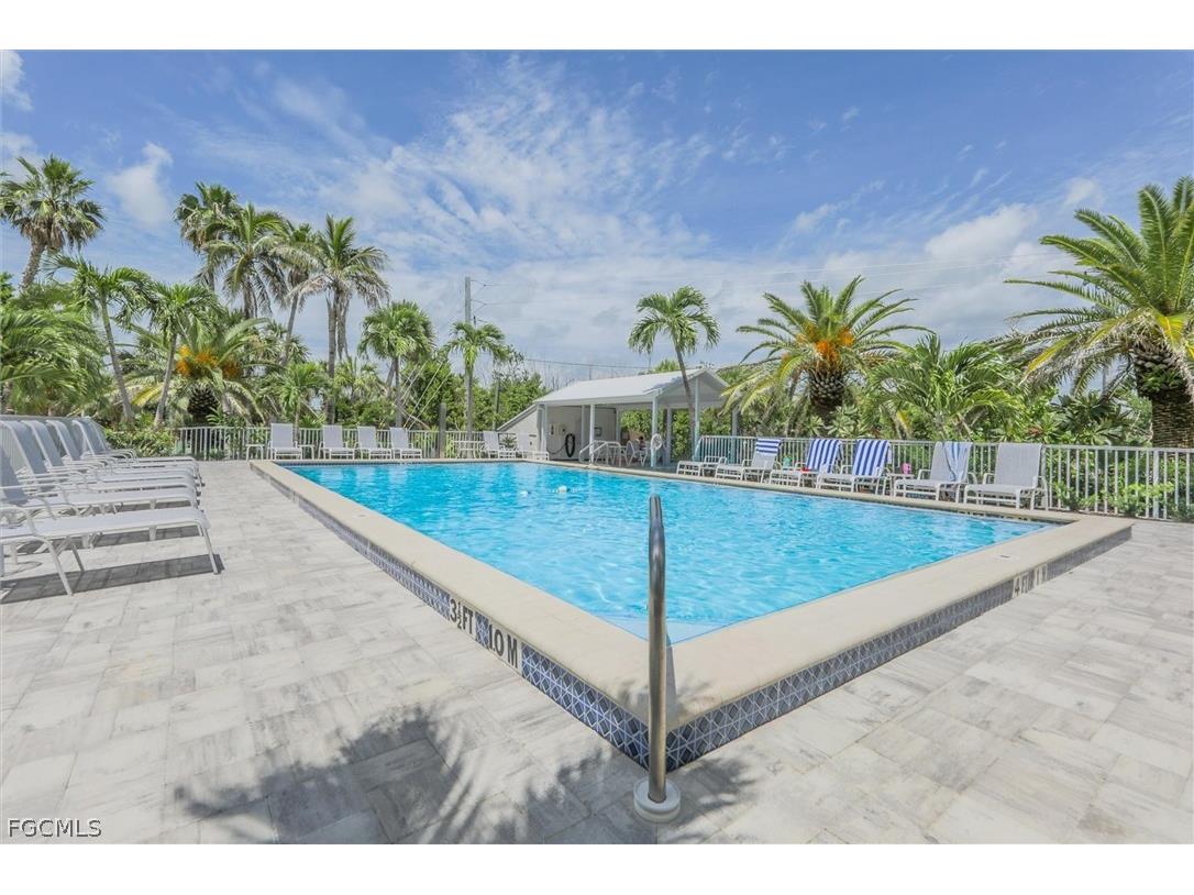 2030 Gulf Beach Villas Captiva FL 33924 2026009229 image36