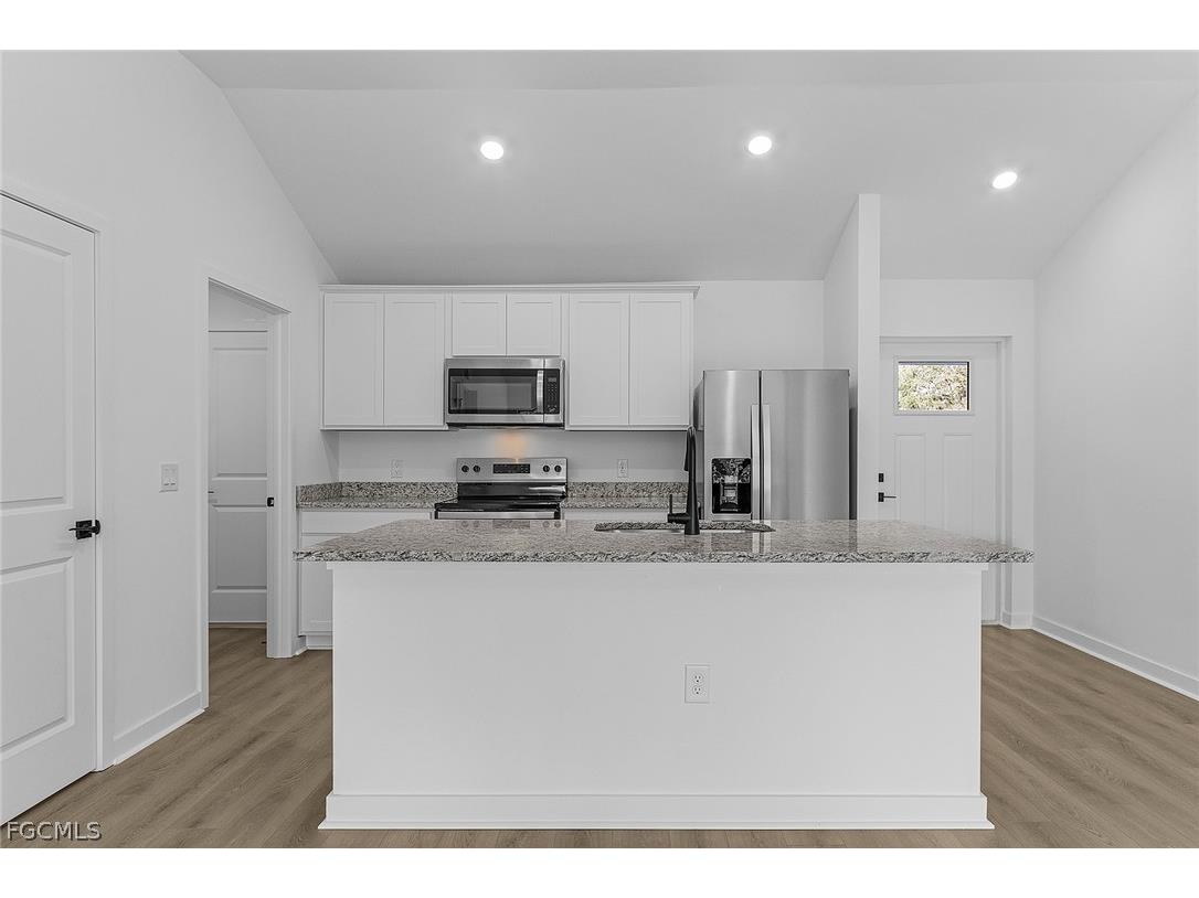 2030 NE 2nd Place Cape Coral FL 33909 2026011248 image2