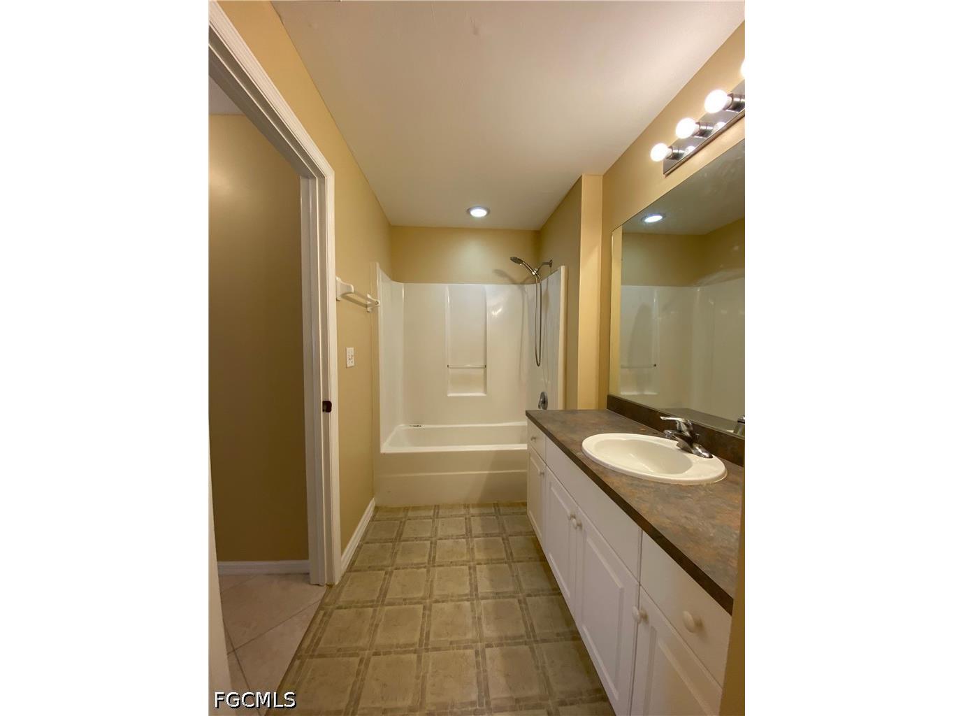 2030 NW 8th Terrace Cape Coral FL 33993 2026021964 image11