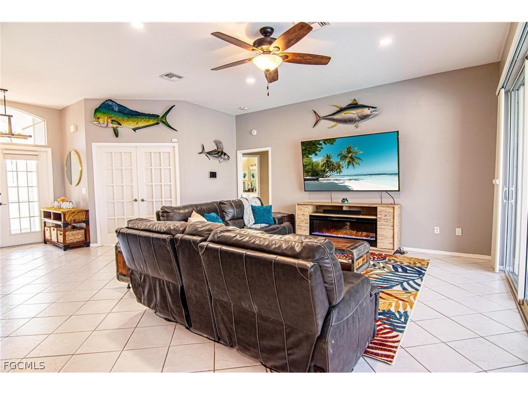 2031 Cornwallis Parkway Cape Coral FL 33904 2026007328 image10