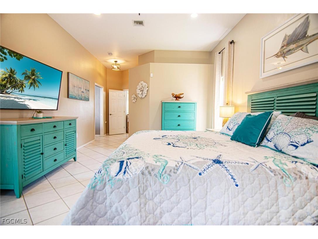 2031 Cornwallis Parkway Cape Coral FL 33904 2026007328 image18