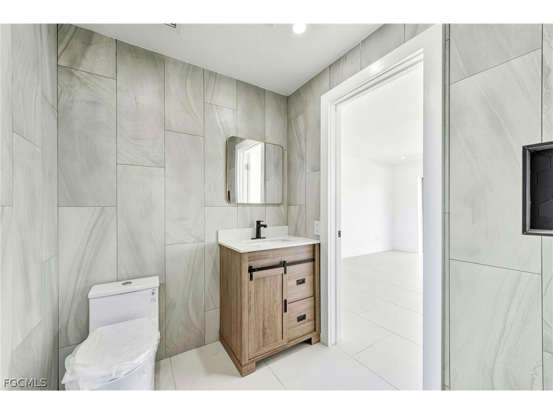 2031 SE 25th Lane Cape Coral FL 33904 2026007759 image16