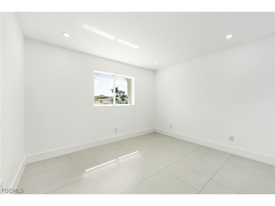 2031 SE 25th Lane Cape Coral FL 33904 2026007759 image17