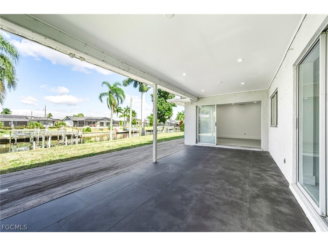 2031 SE 25th Lane Cape Coral FL 33904 2026007759 image22