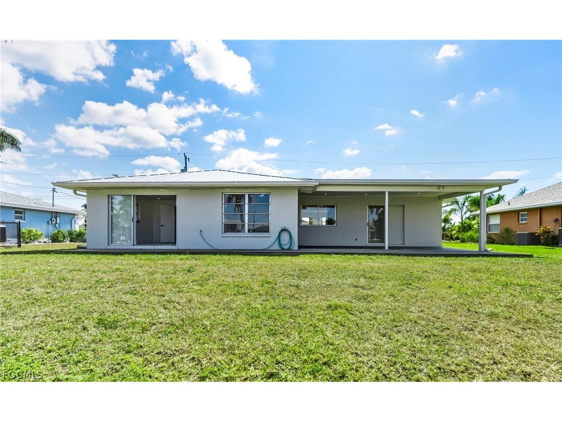 2031 SE 25th Lane Cape Coral FL 33904 2026007759 image24