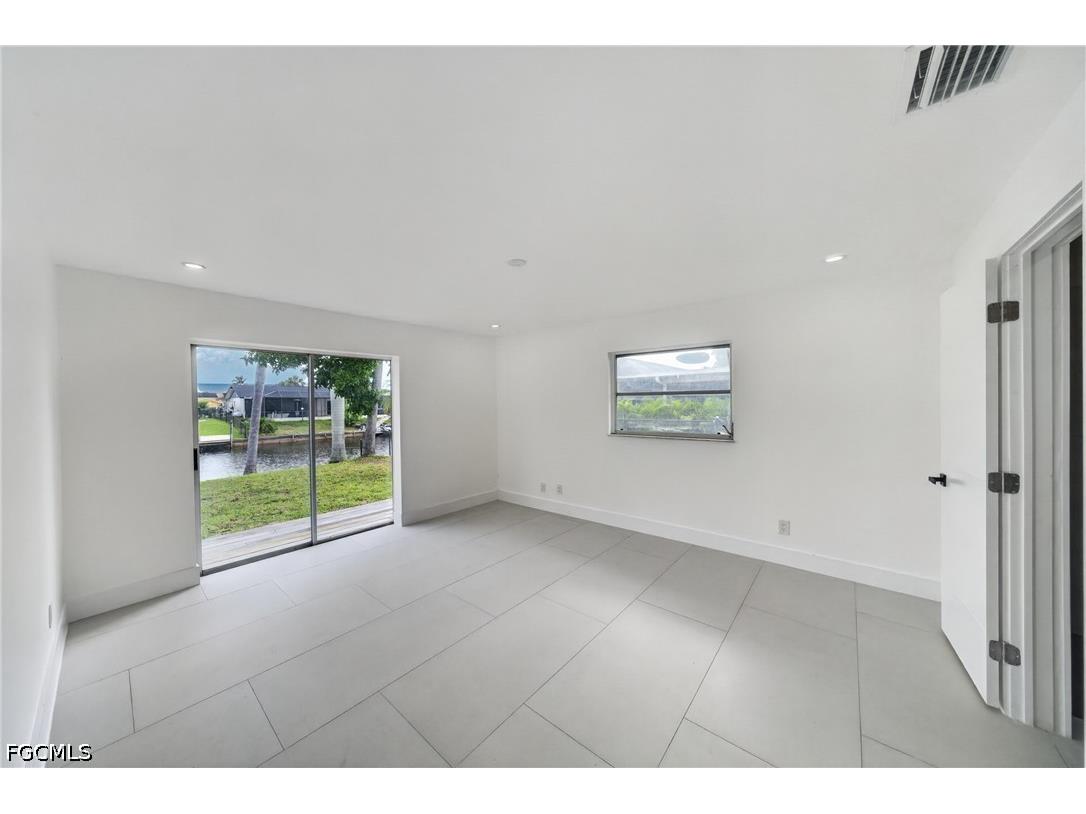 2031 SE 25th Lane Cape Coral FL 33904 2026024236 image17