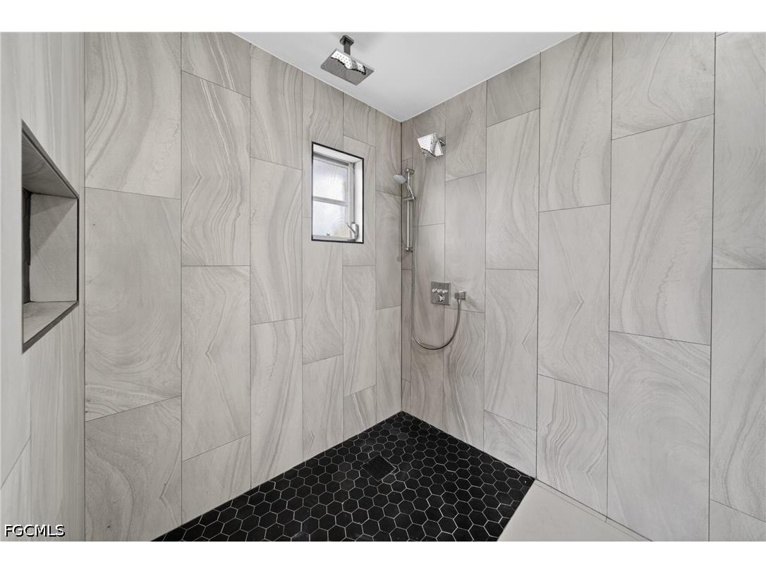 2031 SE 25th Lane Cape Coral FL 33904 2026024236 image21