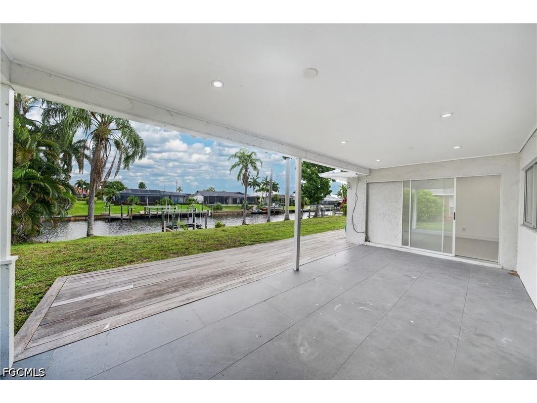 2031 SE 25th Lane Cape Coral FL 33904 2026024236 image27