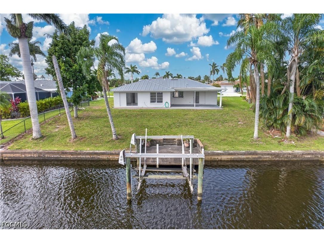 2031 SE 25th Lane Cape Coral FL 33904 2026024236 image4