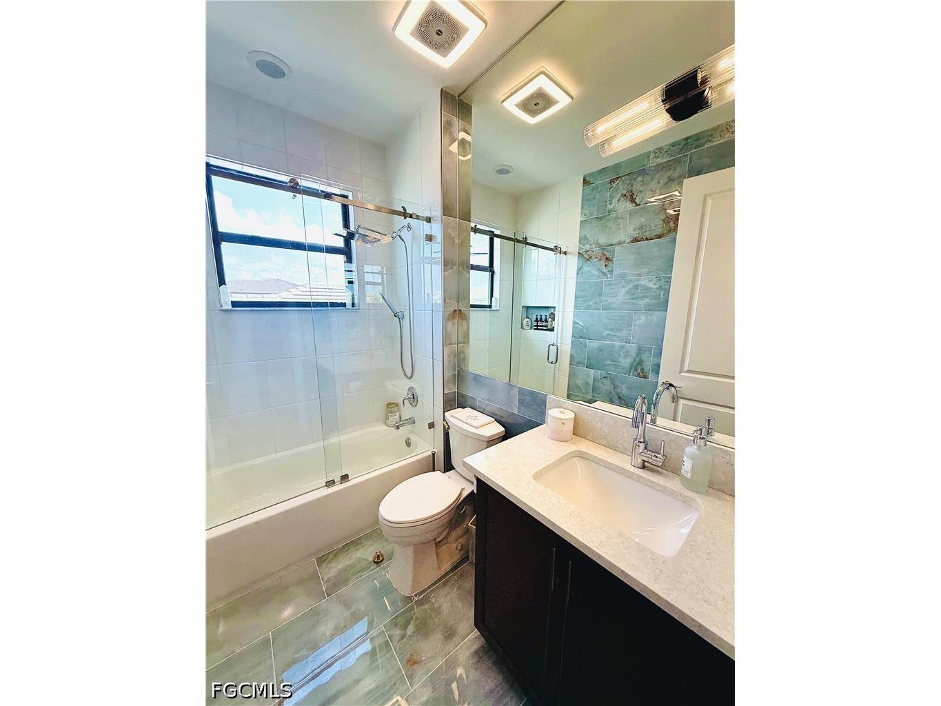 20318 Fair Oak Lane Estero FL 33928 2026020916 image25