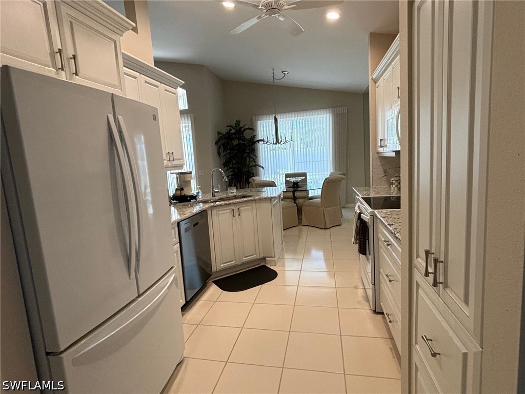 20319 Castlemaine Avenue Estero FL 33928 226015775 image4