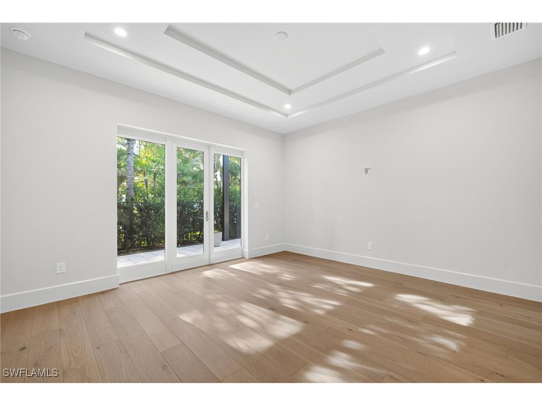 2032 Cambridge Park Drive Naples FL 34109 224026311 image13