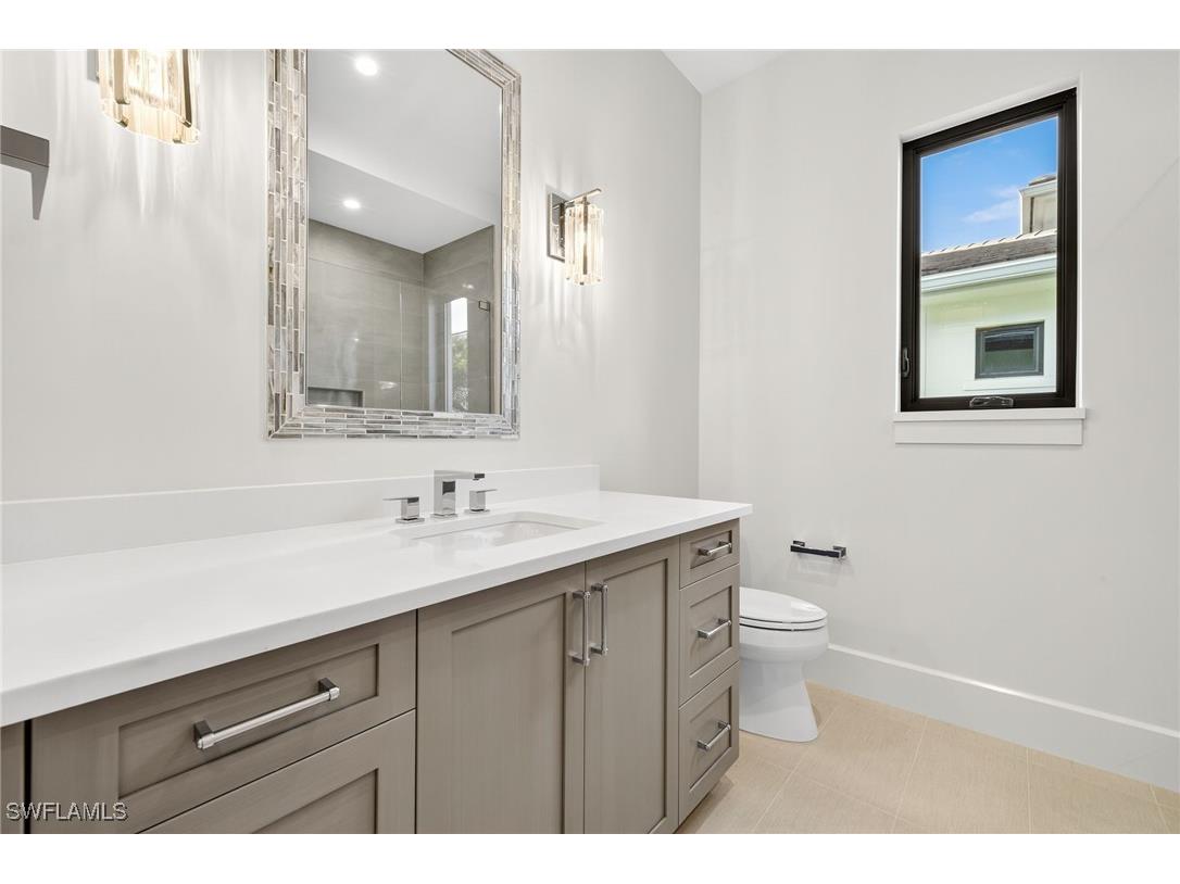 2032 Cambridge Park Drive Naples FL 34109 224026311 image25