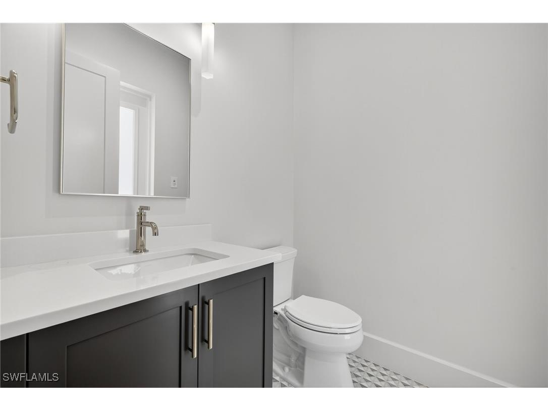 2032 Cambridge Park Drive Naples FL 34109 224026311 image28