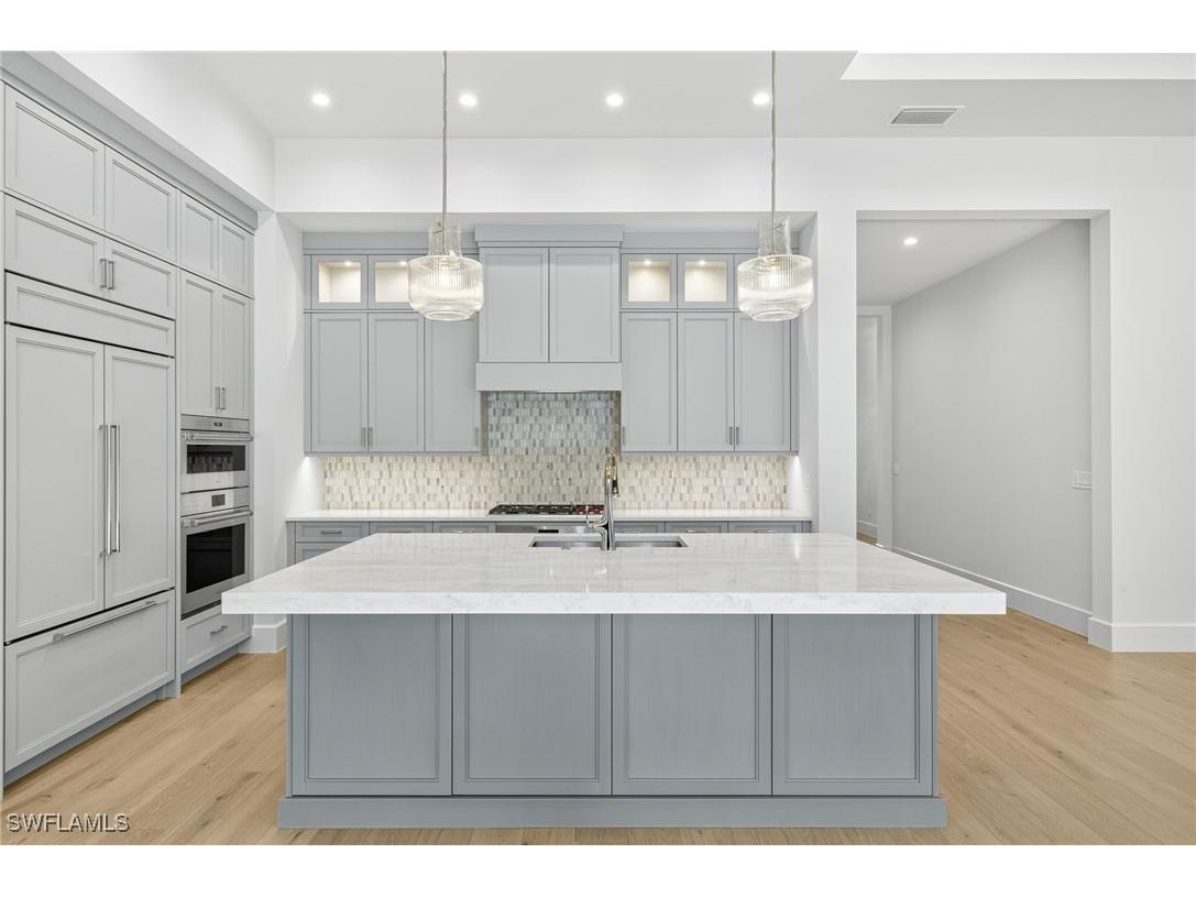 2032 Cambridge Park Drive Naples FL 34109 224026311 image9