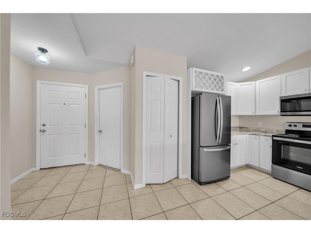 2032 NE 6th Street Cape Coral FL 33909 2026005700 image12