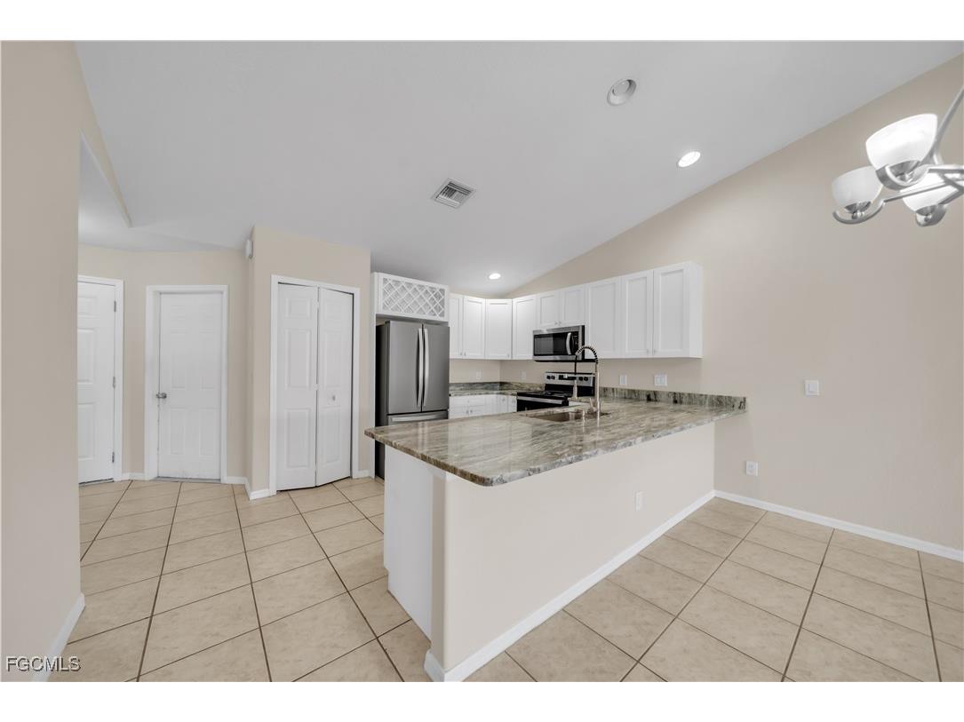 2032 NE 6th Street Cape Coral FL 33909 2026005700 image14