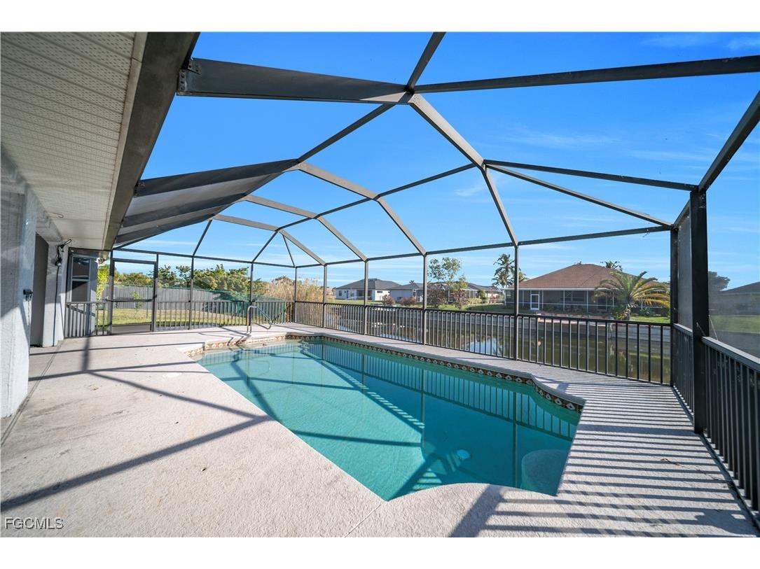 2032 NE 6th Street Cape Coral FL 33909 2026005700 image32