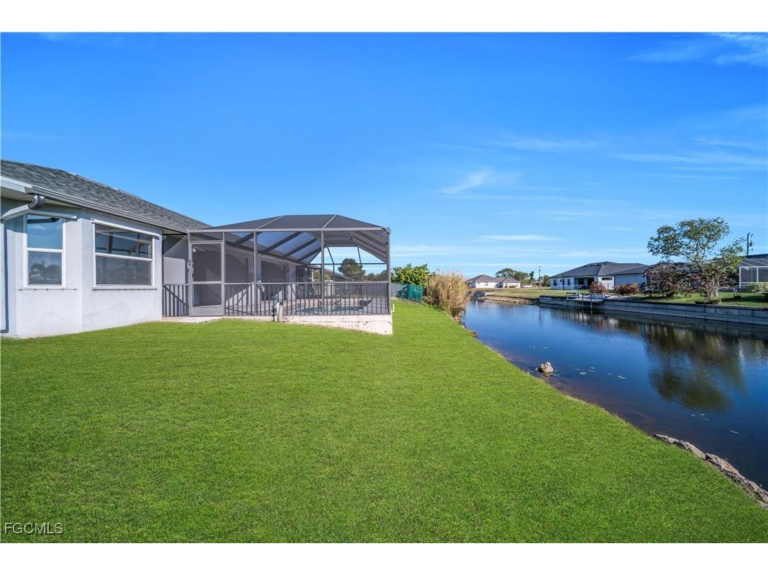 2032 NE 6th Street Cape Coral FL 33909 2026005700 image33