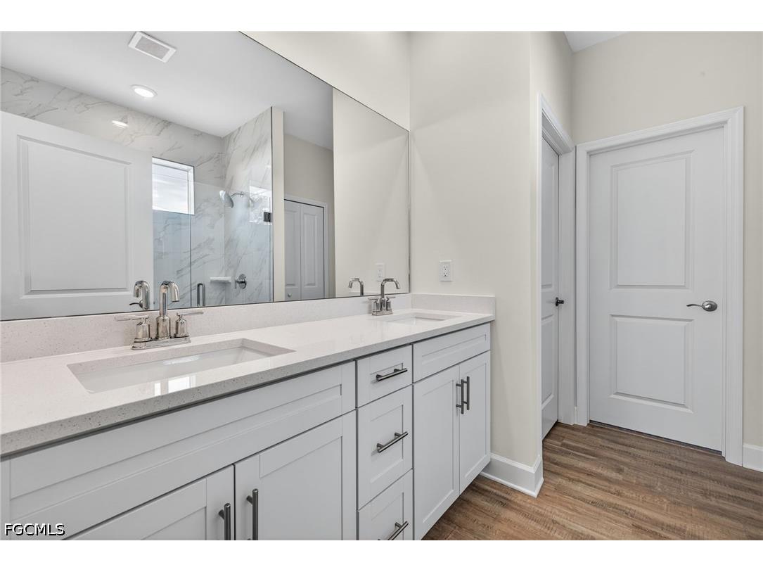 2032 NW 2nd Avenue Cape Coral FL 33993 2026025517 image12