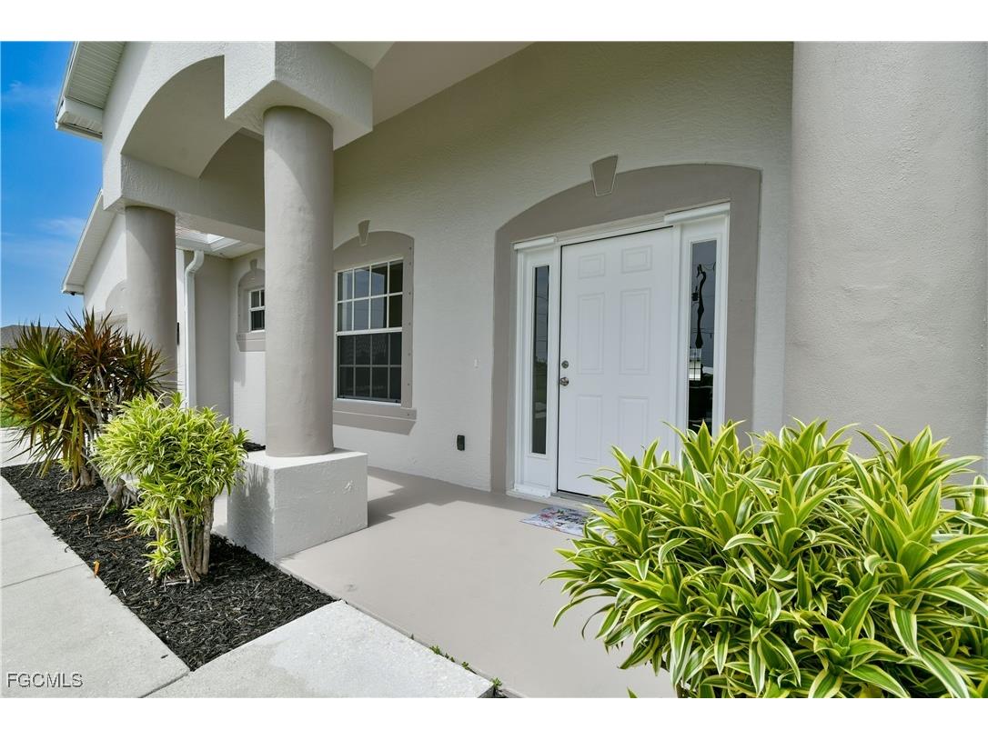 2032 NW 2nd Place Cape Coral FL 33993 2025019869 image19