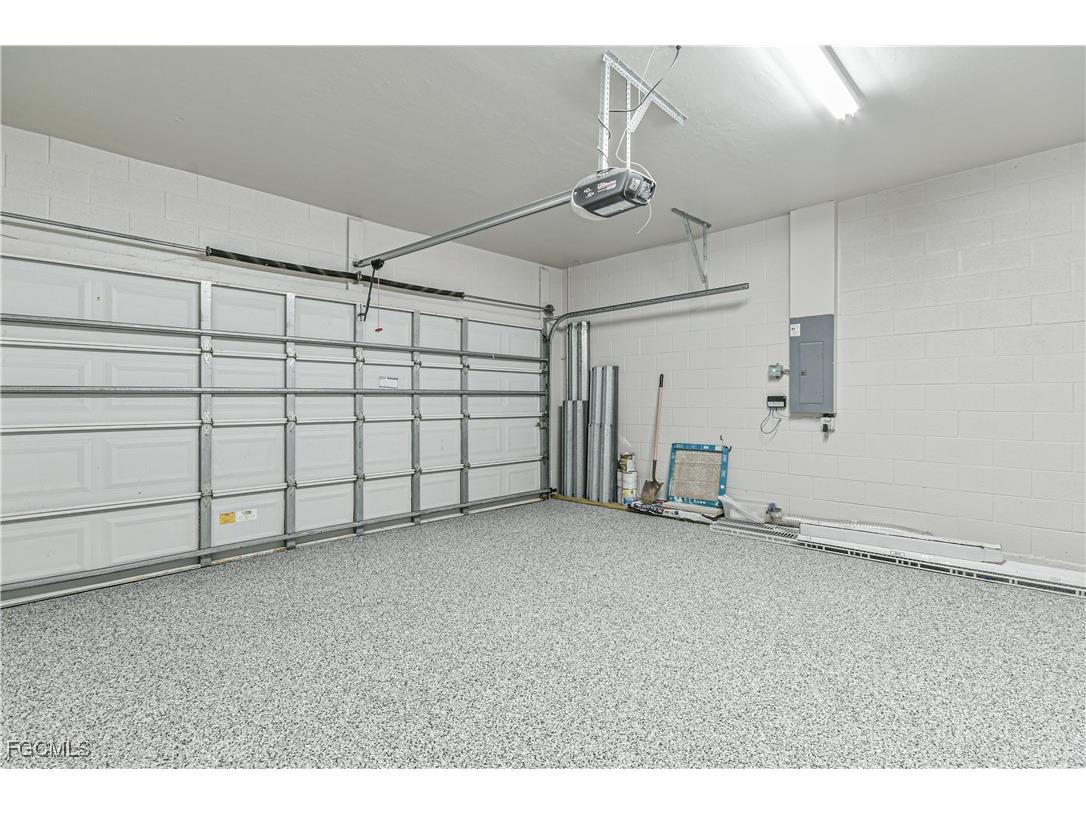 2032 NW 2nd Place Cape Coral FL 33993 2025019869 image41