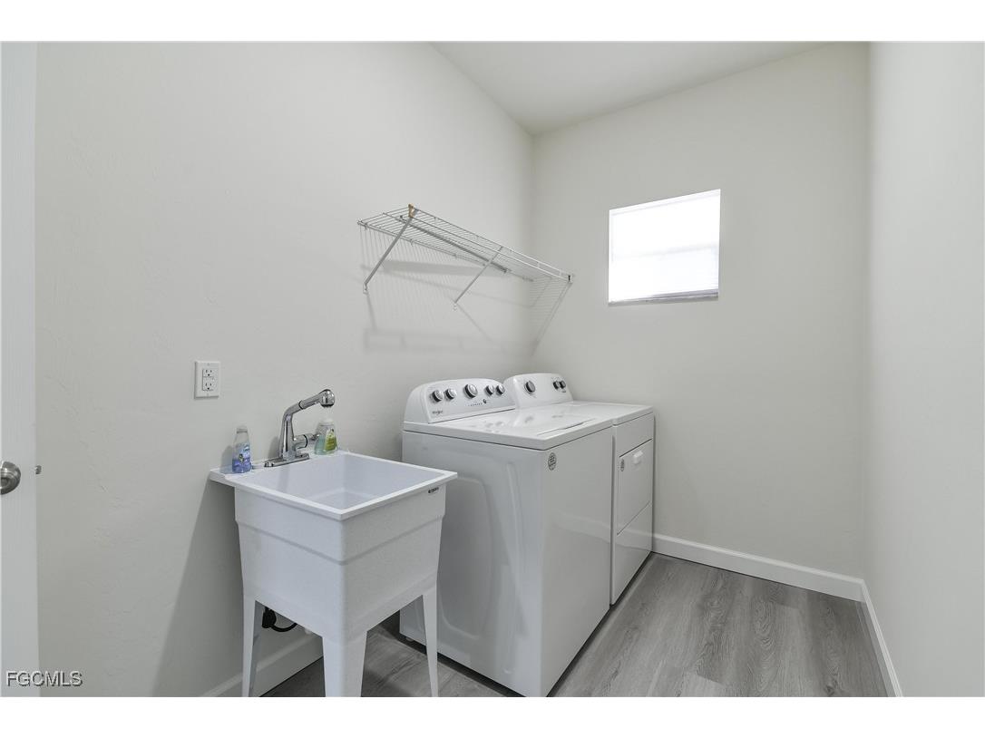 2032 NW 2nd Place Cape Coral FL 33993 2025019869 image46