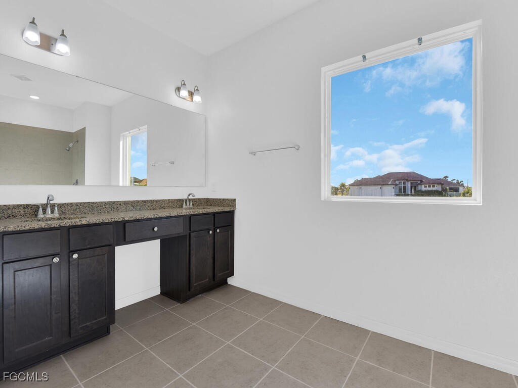 2032 NW 32nd Court Cape Coral FL 33993 2025011763 image11