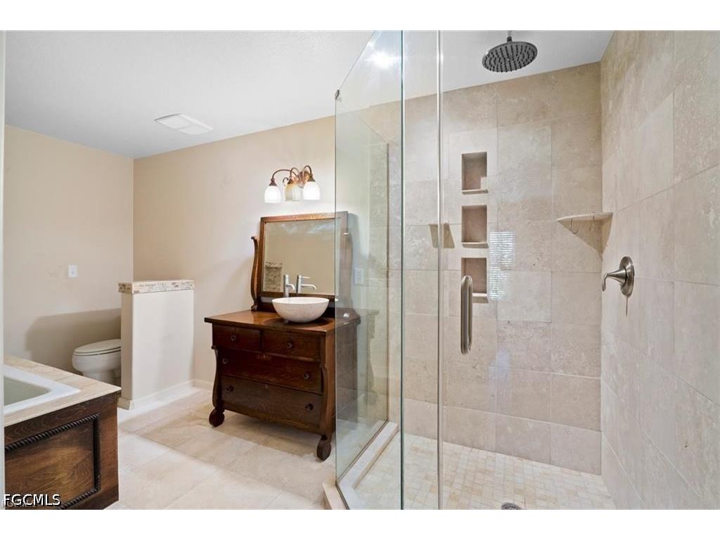 2032 NW 5th Street Cape Coral FL 33993 2026020597 image7