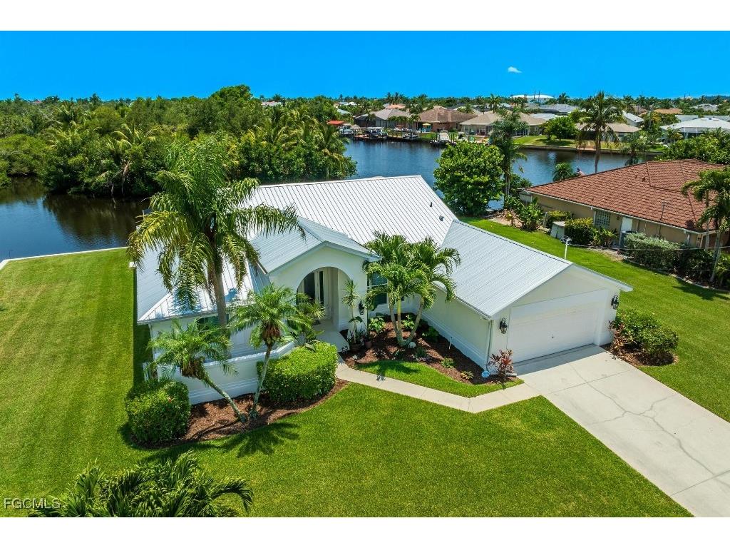 2032 SE 21st Lane Cape Coral FL 33990 2025024957 image1