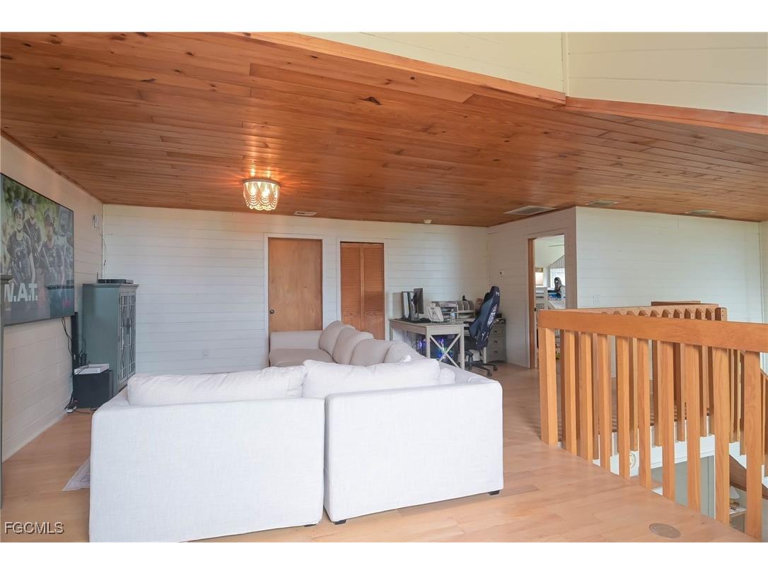 20325 Idlewood Road North Fort Myers FL 33917 2025003159 image2