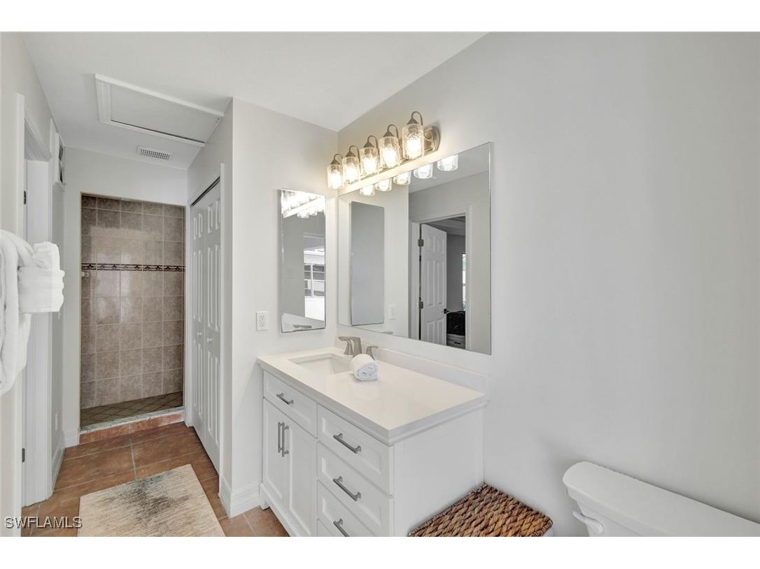 2033 SE 27th Terrace Cape Coral FL 33904 225078298 image17