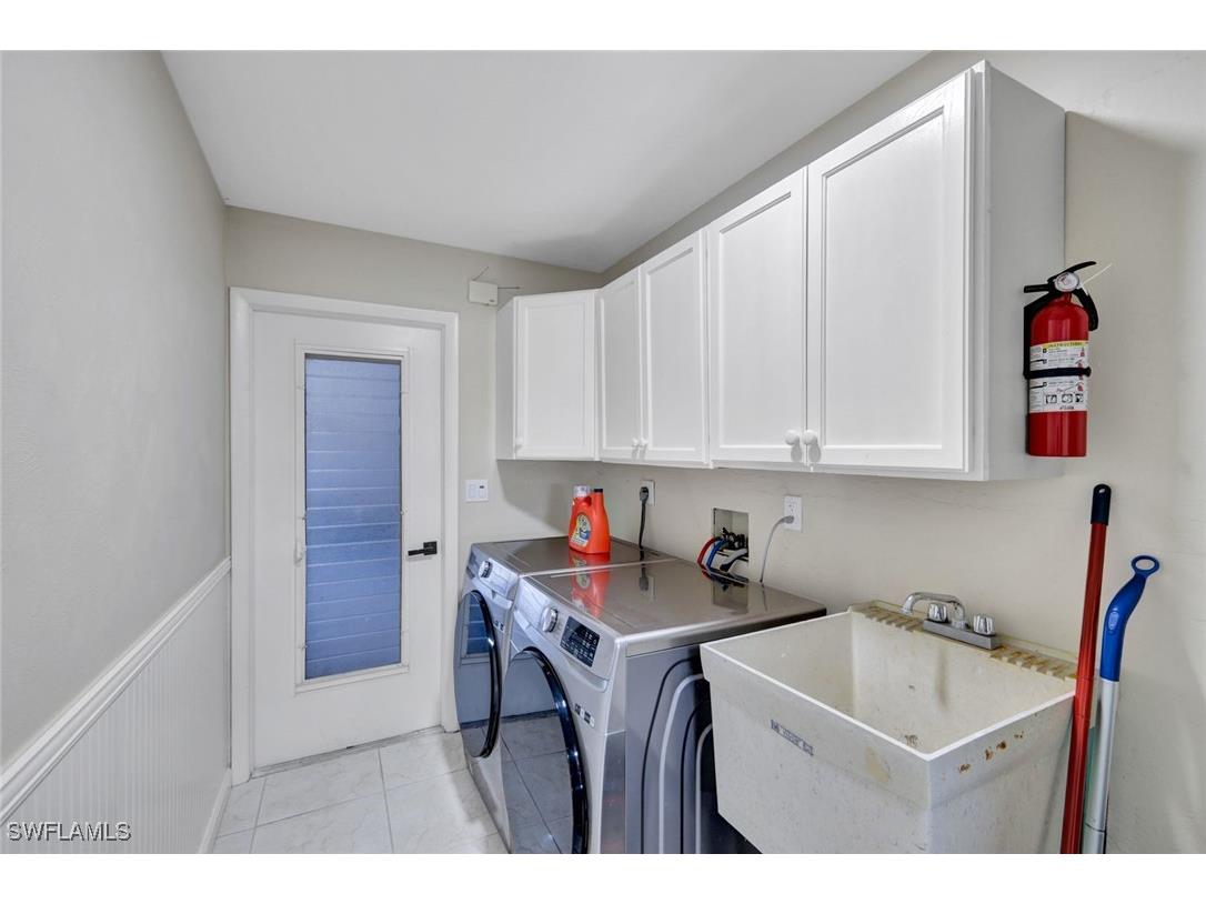 2033 SE 27th Terrace Cape Coral FL 33904 225078298 image29