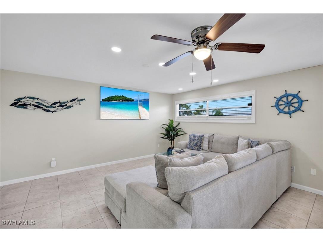 2033 SE 27th Terrace Cape Coral FL 33904 225078298 image4