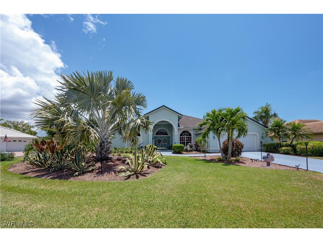 2034 Castle Garden Lane Naples FL 34110 223019681 image1