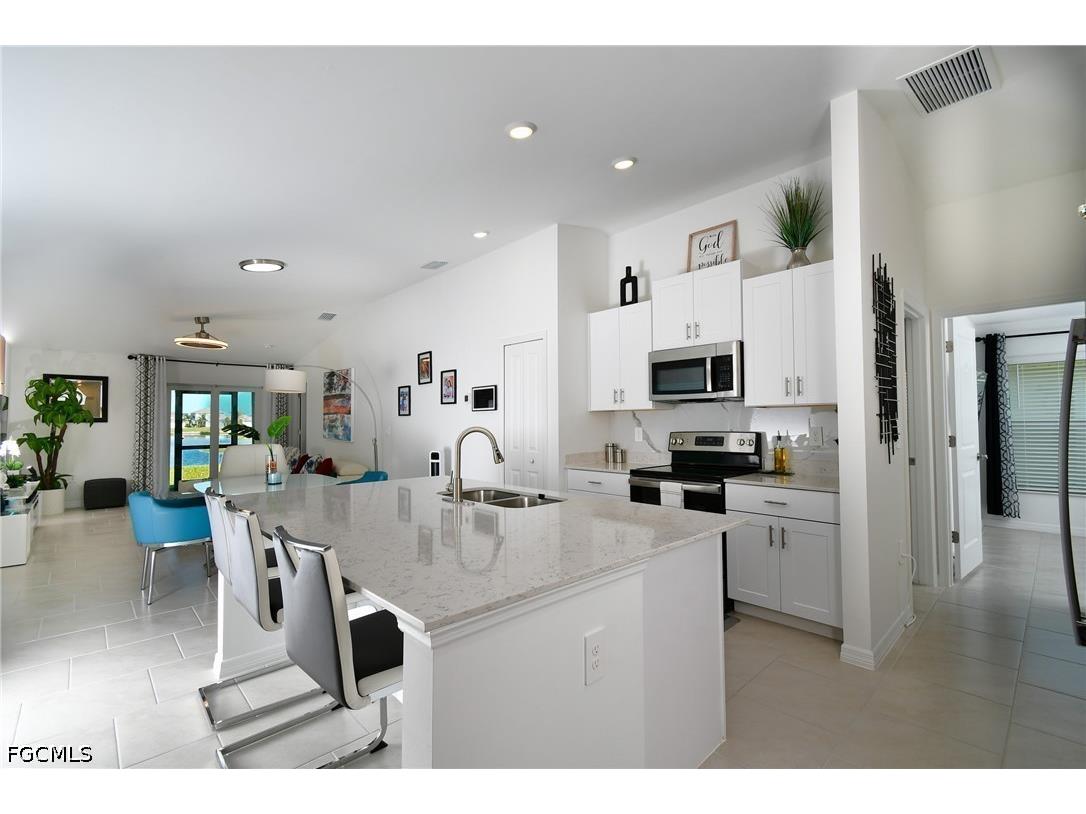 20340 Caroline Creek Place Lehigh Acres FL 33974 2026019957 image9